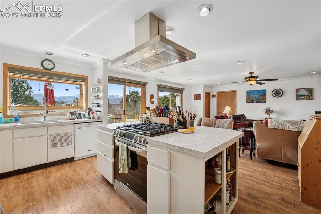 985 Fuller Road Colorado Springs, CO 80920 - Photo 9 of 30