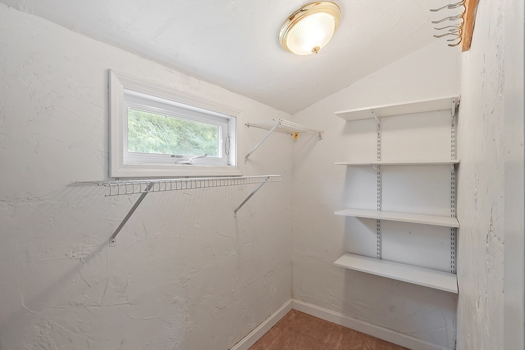 11 Parlee Road Chelmsford, MA 01824 - Photo 25 of 33 an empty room with windows
