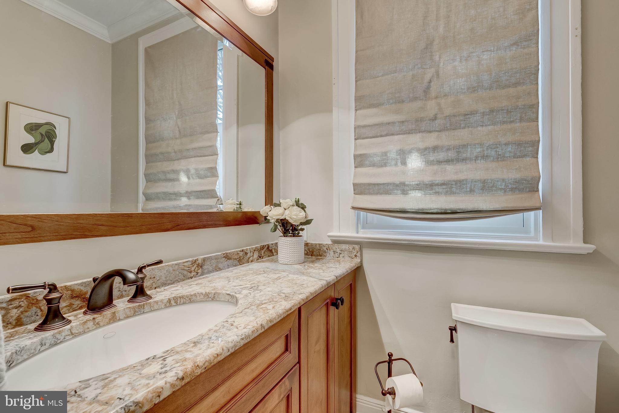 112 Longwood Road Baltimore, MD 21210 - Photo 35 of 77 Convenient main floor half bathroom