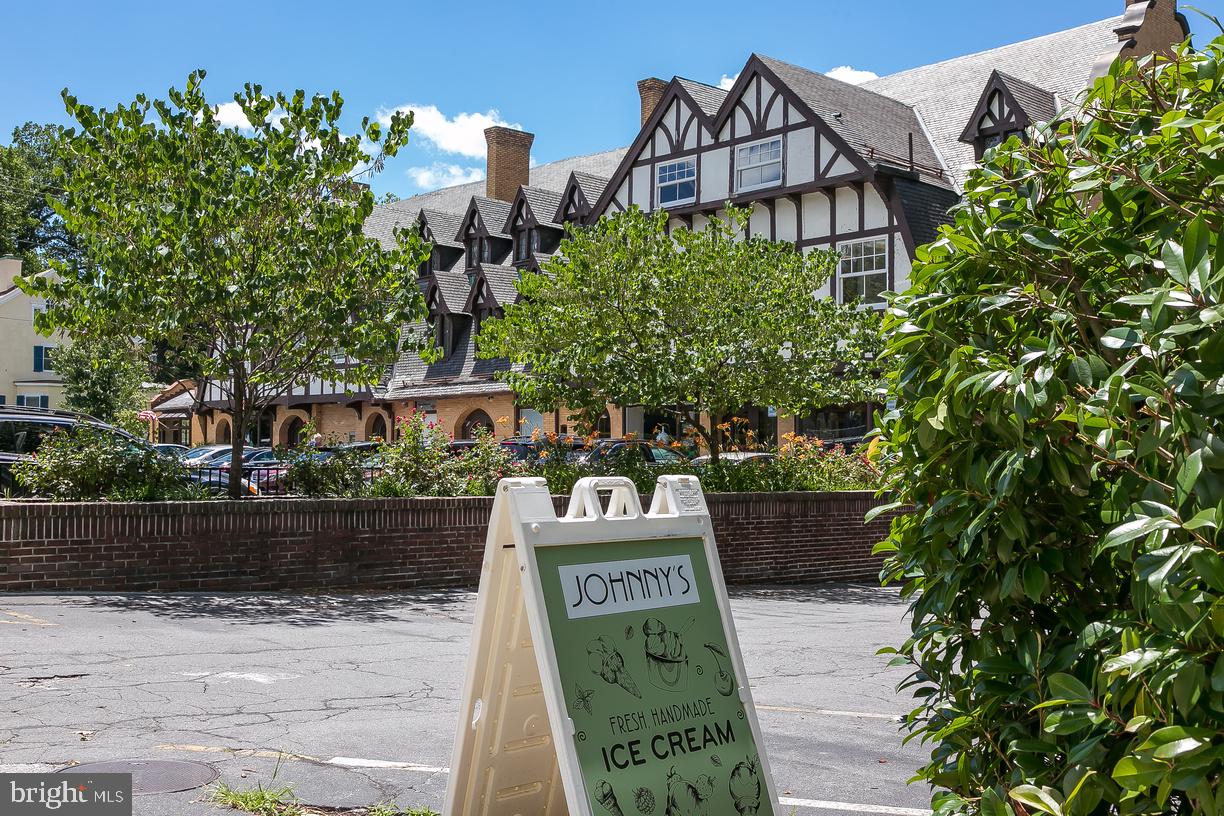 112 Longwood Road Baltimore, MD 21210 - Photo 76 of 77 Walkable to Neighborhood Restaurants & Shops