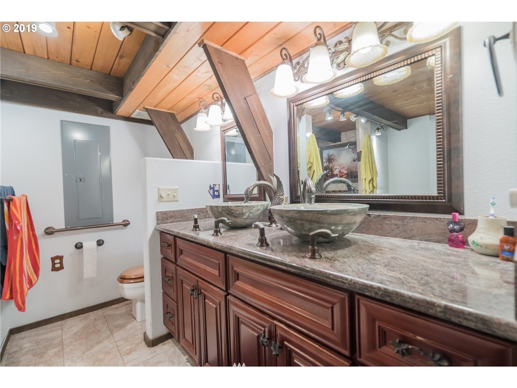 525 Carlon Loop Road Longview, WA 98632 - Photo 13 of 23 Gallery Image 13