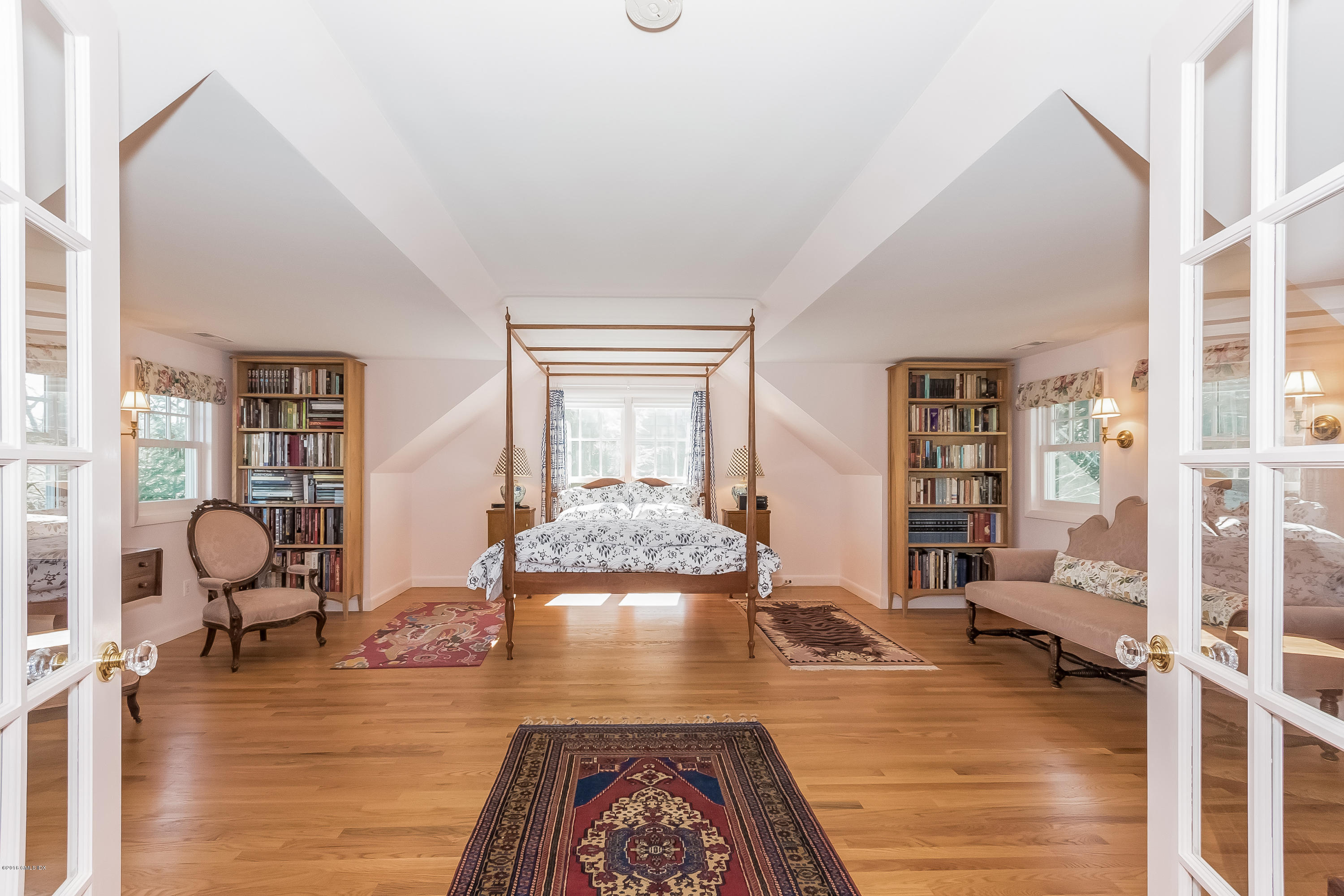 355 Riverside Avenue Riverside, CT 06878 - Photo 12 of 24 a living room with furniture