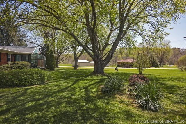 7020 Starlight Road Floyds Knobs, IN 47119 - Photo 4 of 50 Gallery Image 4
