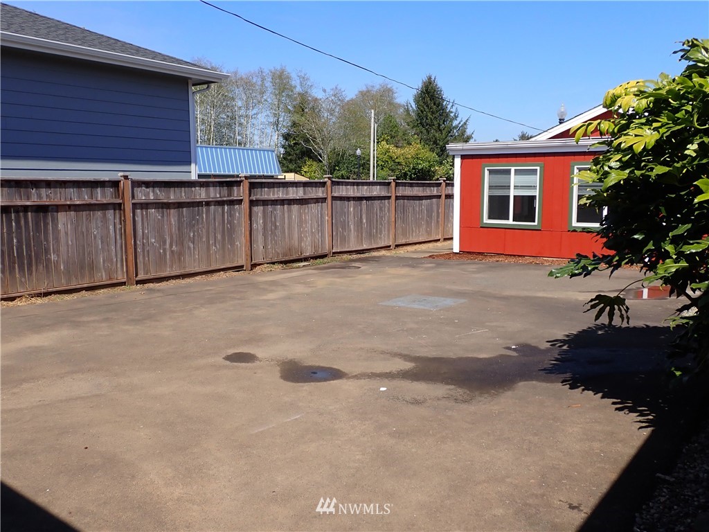 812 1st Street Cosmopolis, WA 98537 - Photo 9 of 40 Gallery Image 9