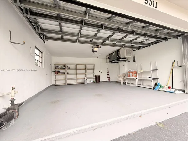 $4,200 | 5011 Madison Street, Hollywood, FL 33021