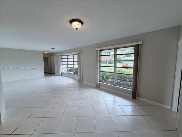 $4,200 | 5011 Madison Street, Hollywood, FL 33021