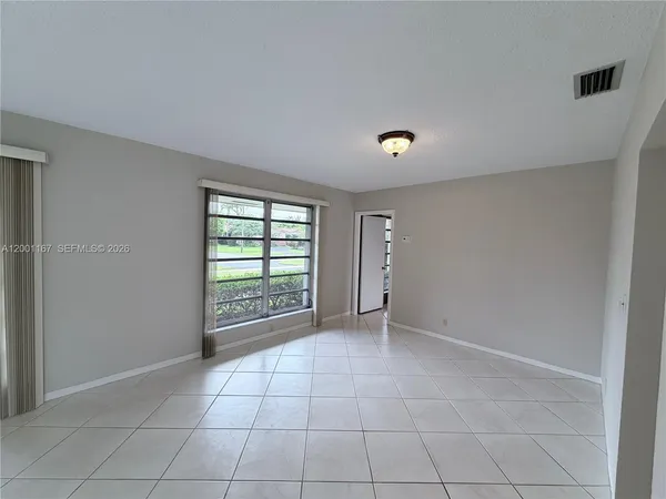 $4,200 | 5011 Madison Street, Hollywood, FL 33021