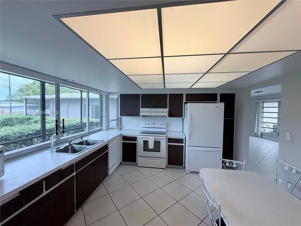 $4,200 | 5011 Madison Street, Hollywood, FL 33021