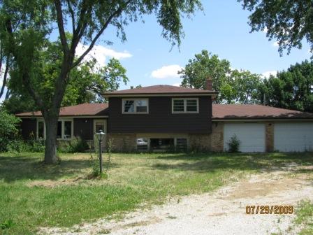 4-n035 Robbie Lane Addison, IL 60101 - Photo 1 of 1
