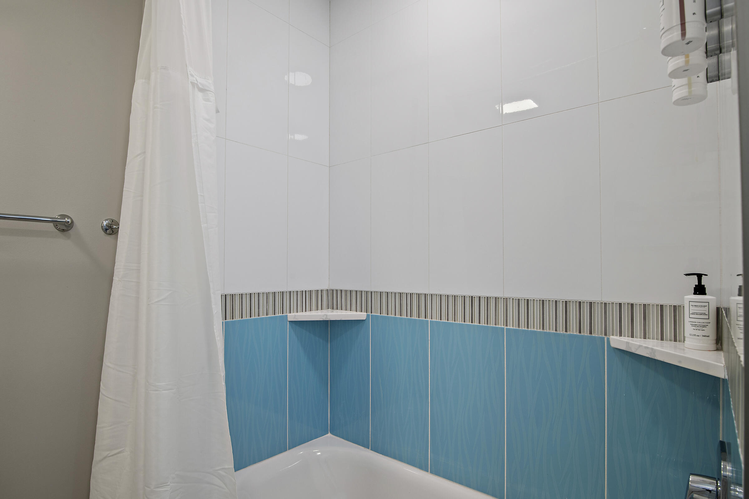 203 Henderson Resort Way, Unit 4102 Destin, FL 32541 - Photo 22 of 25 web_ 4102 Henderson Parkside _20