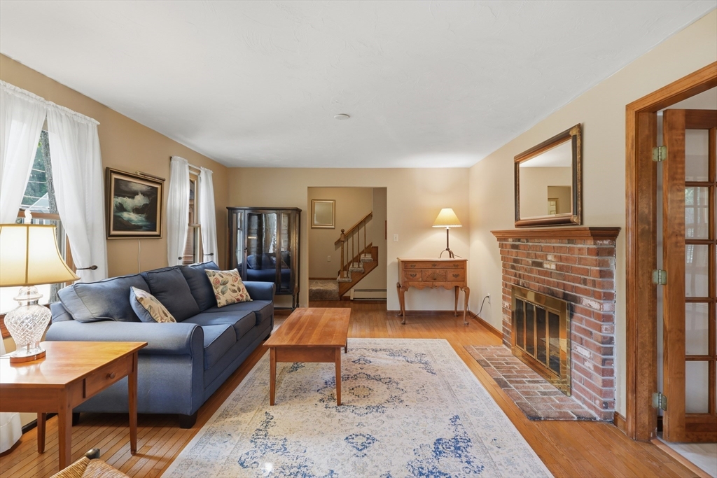 63 Jamestown Road Leominster, MA 01453 - Photo 6 of 42 Gallery Image 6