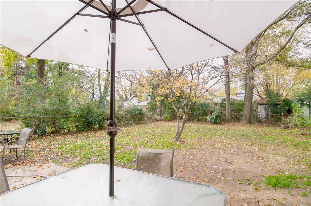 1321 Whitewater Road Memphis, TN 38117 - Photo 7 of 25 Gallery Image 7