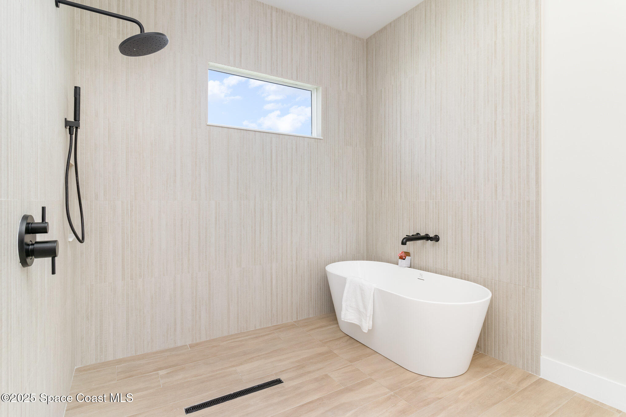 508 Topsail Drive Rockledge, FL 32955 - Photo 30 of 41 a white bath tub sitting next to a white sink