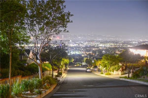 $1,925,000 | 924 Irving Drive, Burbank, CA 91504