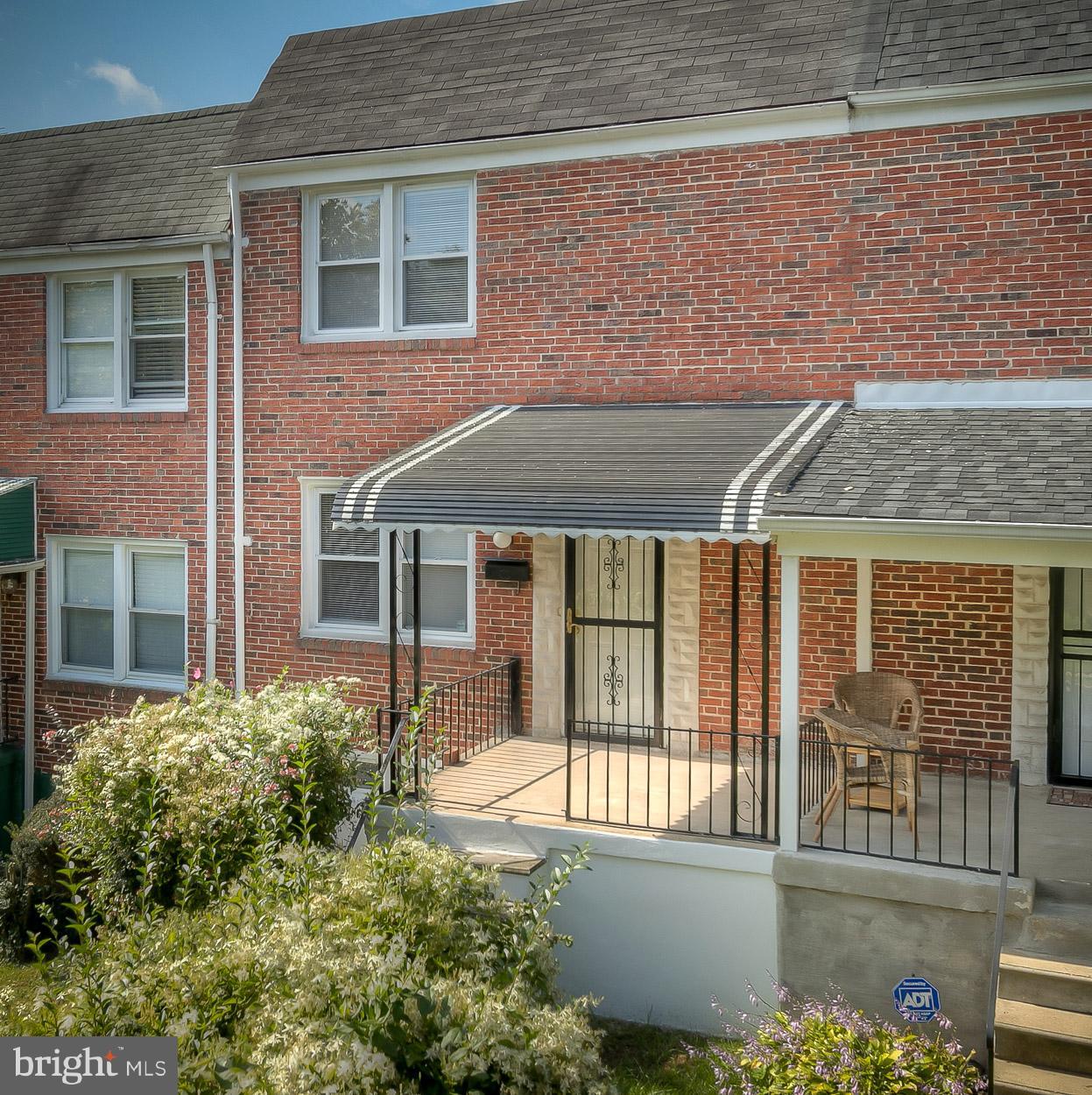 811 St Dunstans Road Baltimore, MD 21212 - Photo 1 of 30 Exterior (Front)