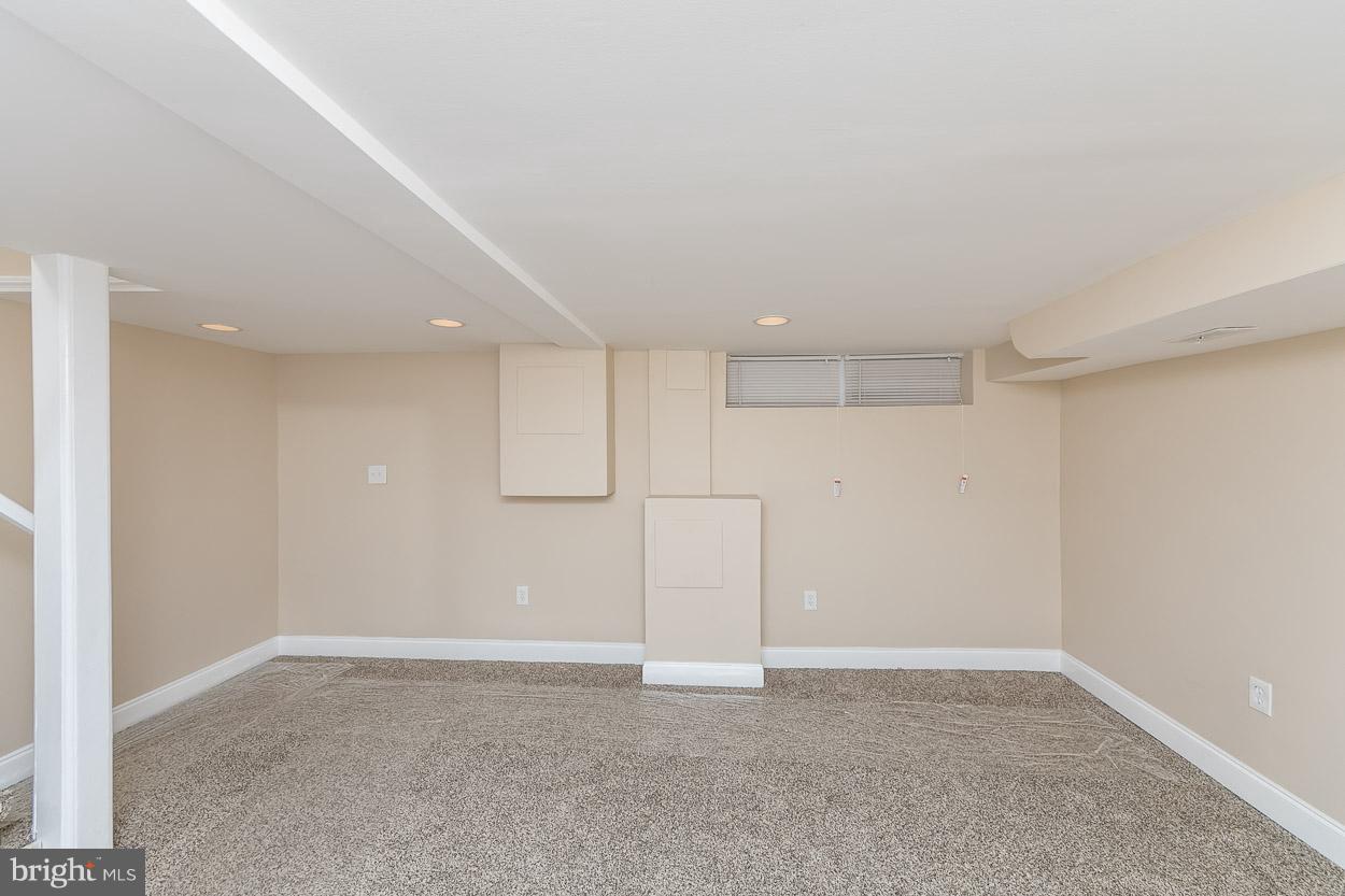 811 St Dunstans Road Baltimore, MD 21212 - Photo 24 of 30 Family Room