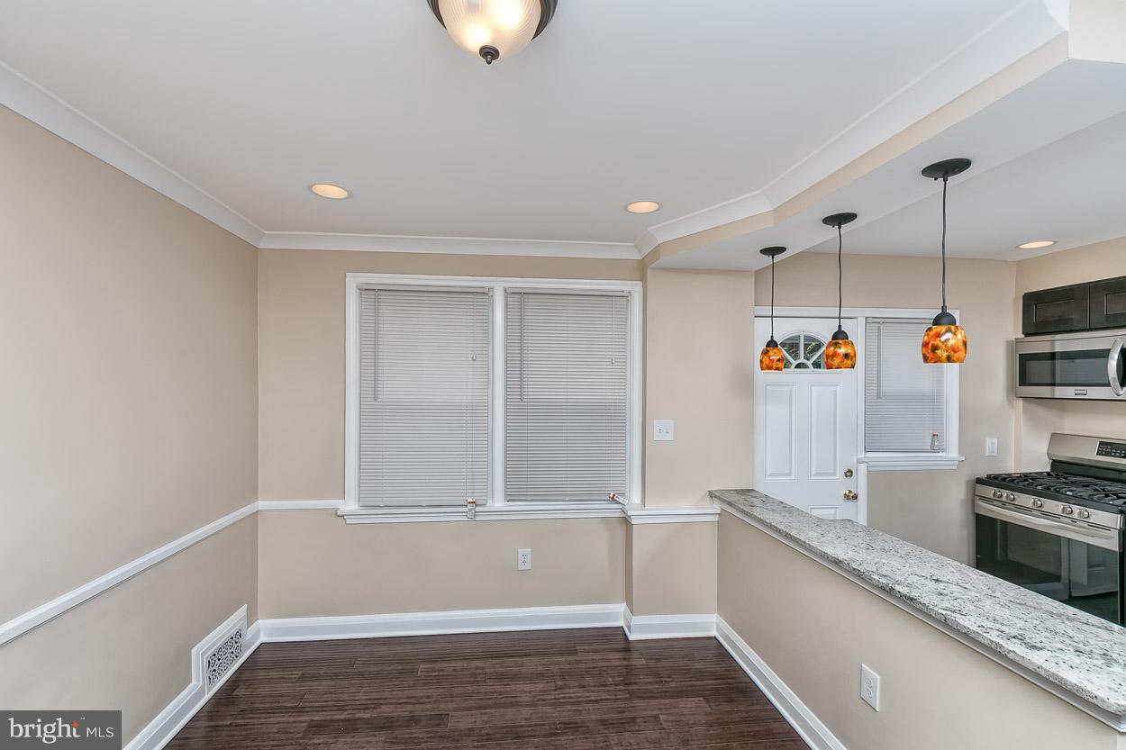 811 St Dunstans Road Baltimore, MD 21212 - Photo 7 of 30 Dining Room