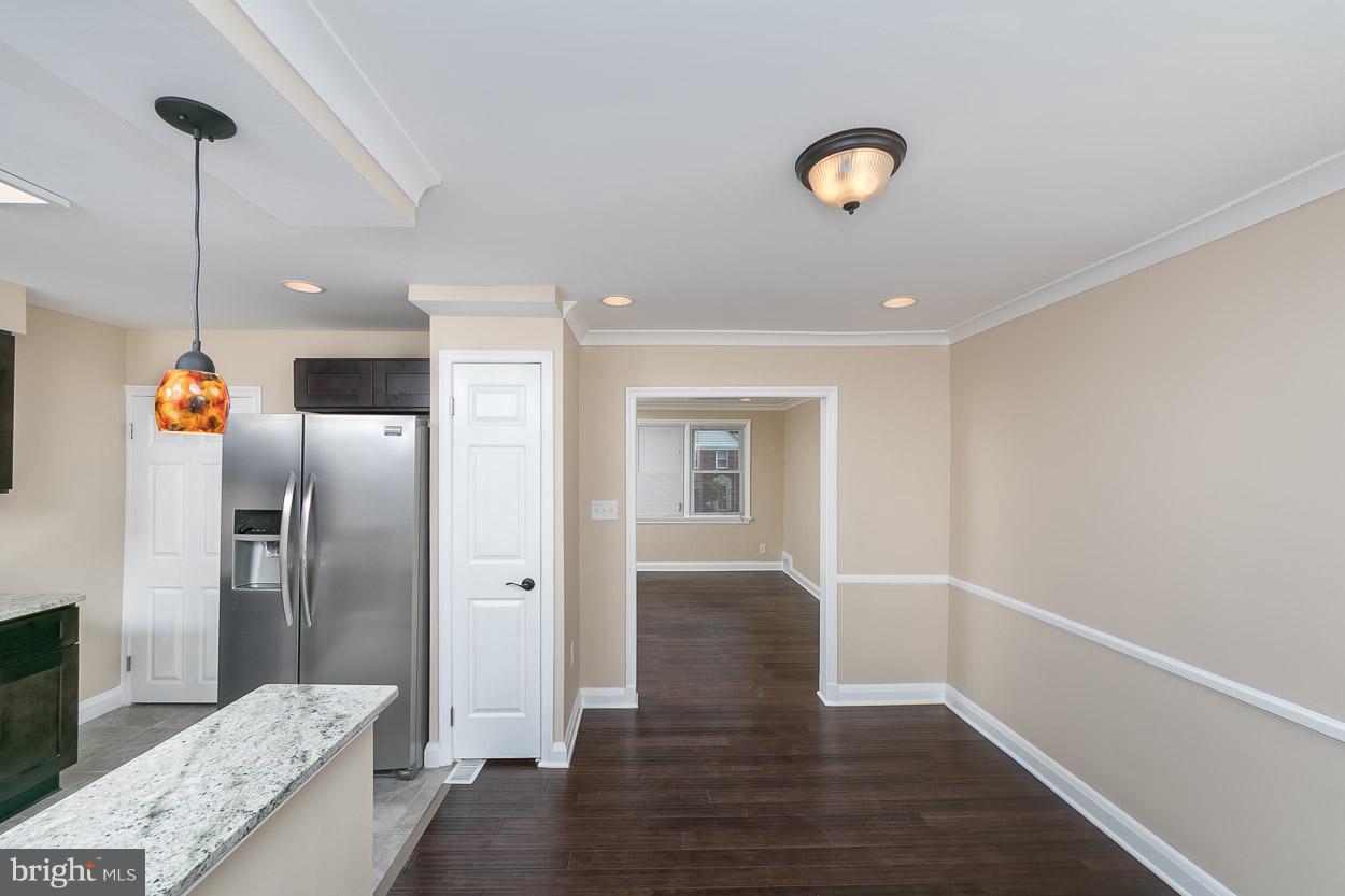 811 St Dunstans Road Baltimore, MD 21212 - Photo 8 of 30 Dining Room
