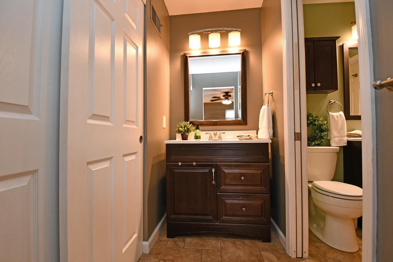 5663 Haubner Road Cincinnati, OH 45247 - Photo 14 of 35