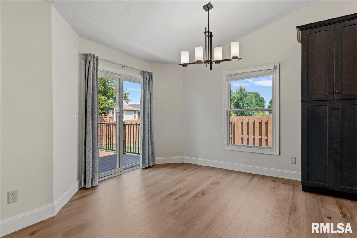 2725 Wordsworth Drive Springfield, IL 62711 - Photo 13 of 57 Gallery Image 13