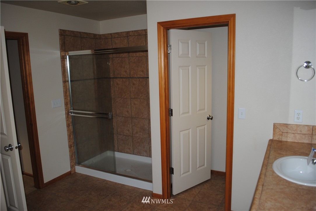 1111 South 36th Street Renton, WA 98055 - Photo 20 of 22