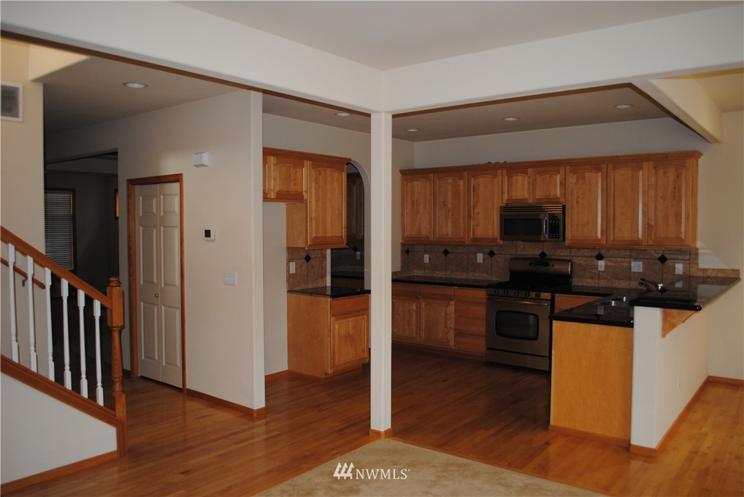 1111 South 36th Street Renton, WA 98055 - Photo 8 of 22