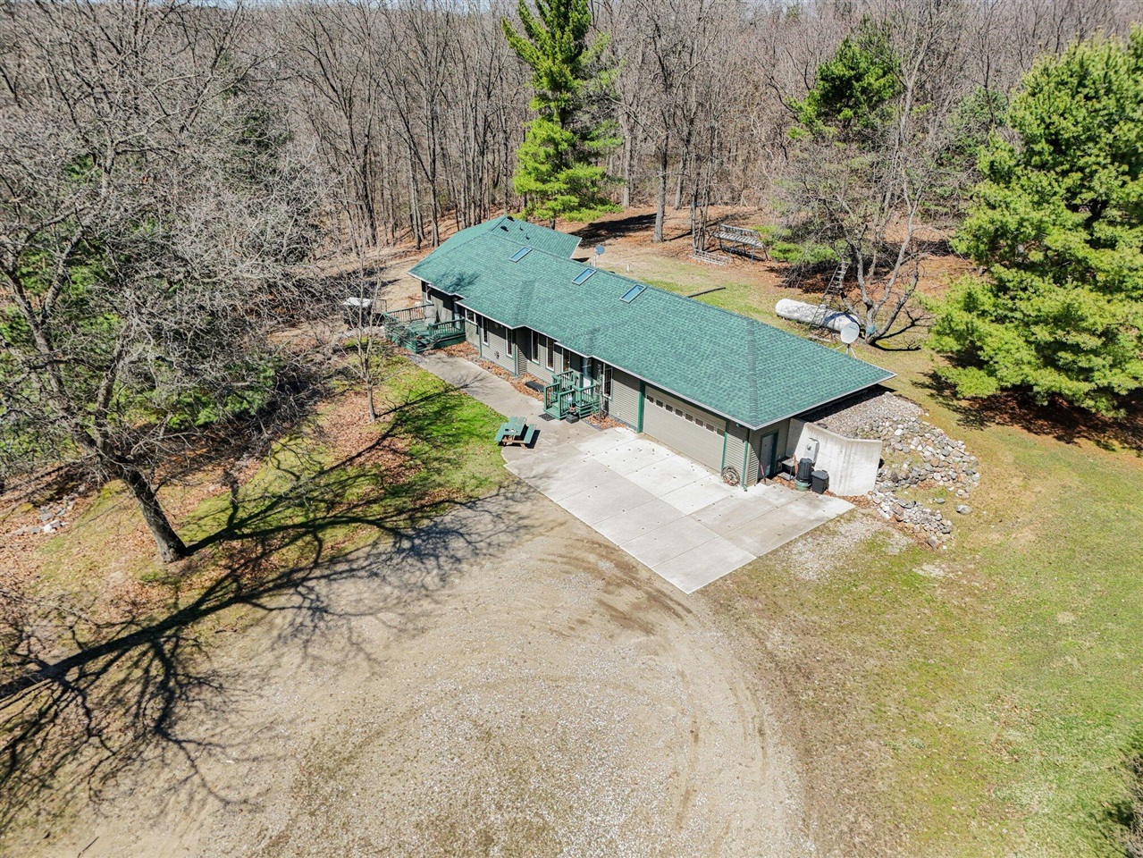 8362 East River Road Battle Creek, MI 49014 - Photo 4 of 28