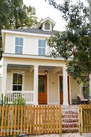 $1,345 | 1114 33rd Avenue, Gulfport, MS 39501