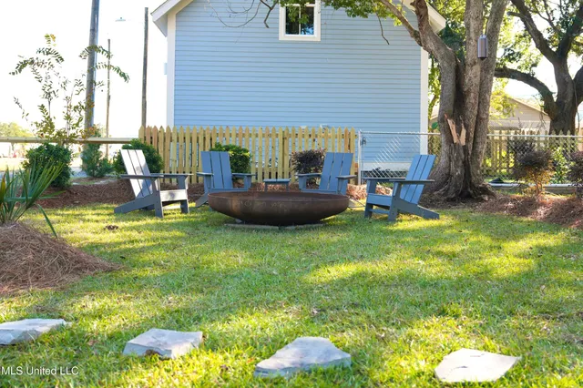 $1,345 | 1114 33rd Avenue, Gulfport, MS 39501