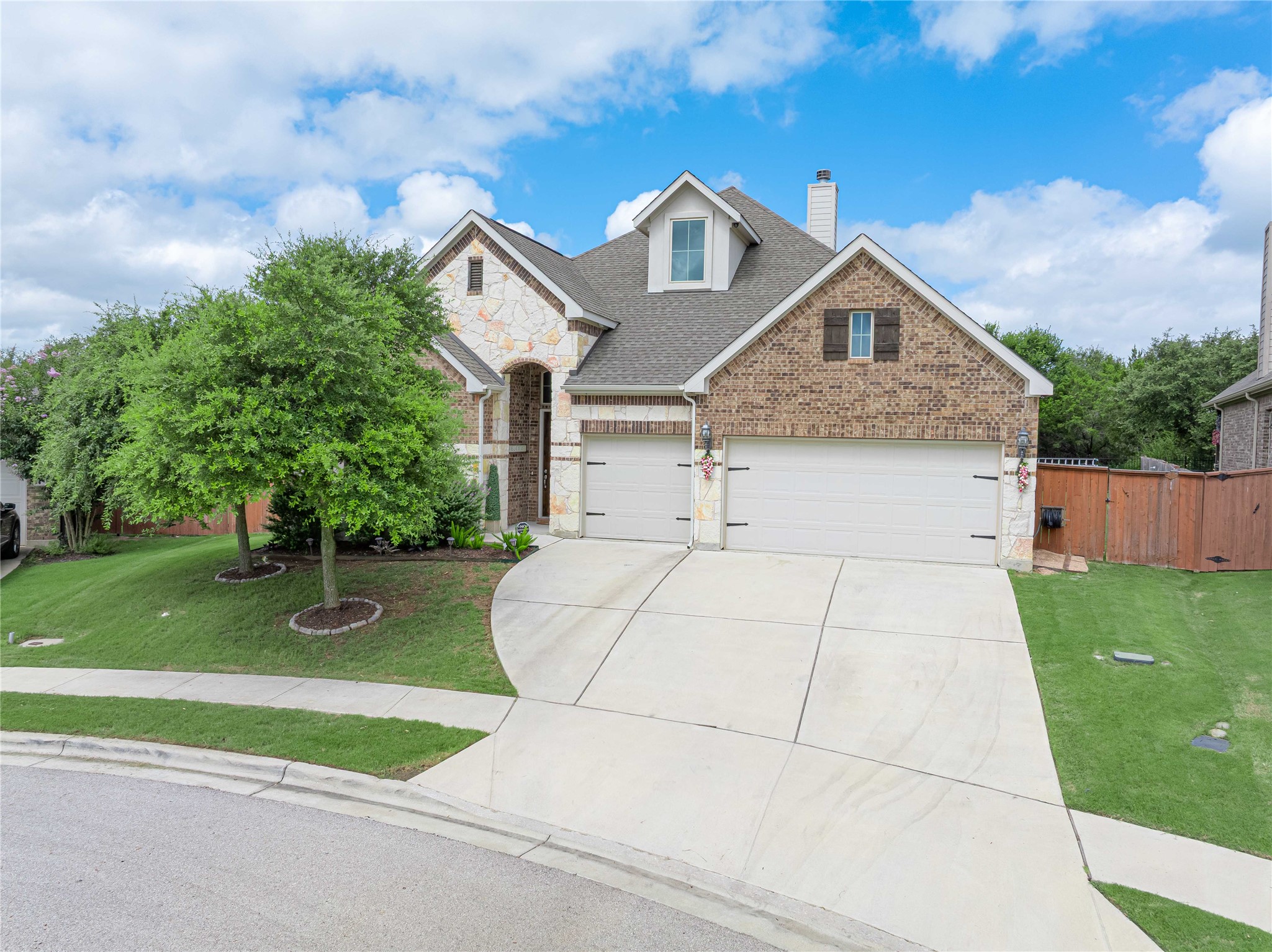 142 Rpd Spgs Cove Georgetown, TX 78628 - Photo 1 of 33