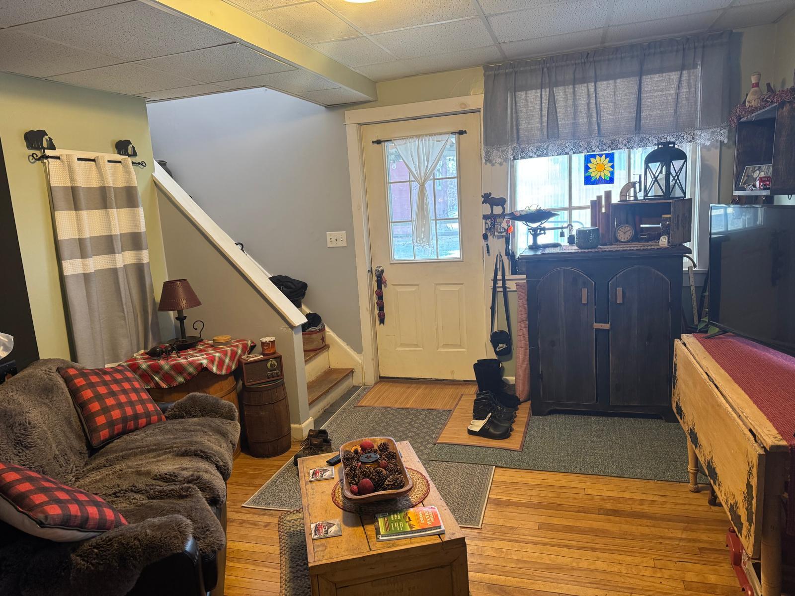 8-12 Epworth Street Presque Isle, ME 04769 - Photo 16 of 34 Living Room