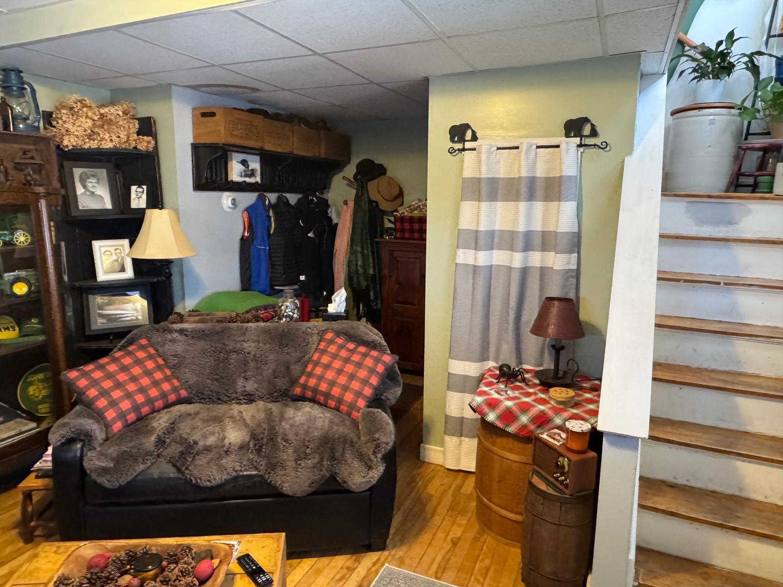 8-12 Epworth Street Presque Isle, ME 04769 - Photo 9 of 34 Living Room