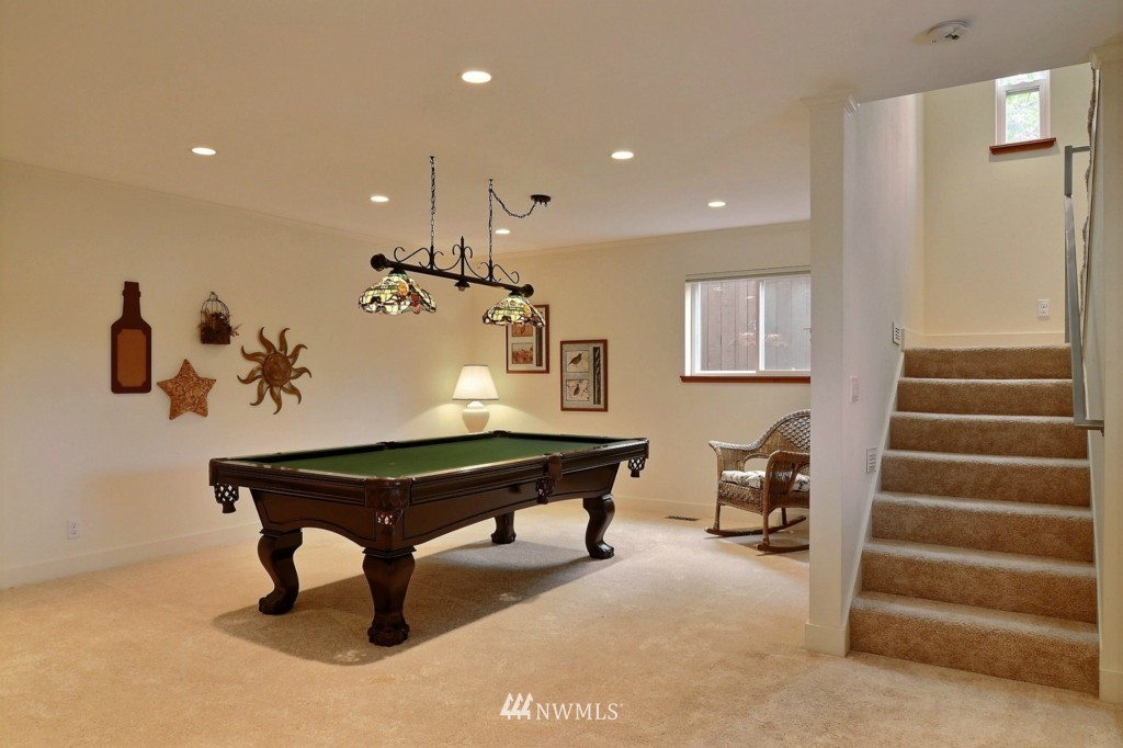5430 Southwest Angeline Street Seattle, WA 98116 - Photo 8 of 24 Gallery Image 8