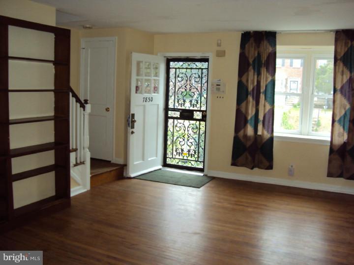 7830 Rugby Street Philadelphia, PA 19150 - Photo 5 of 16 Living Room