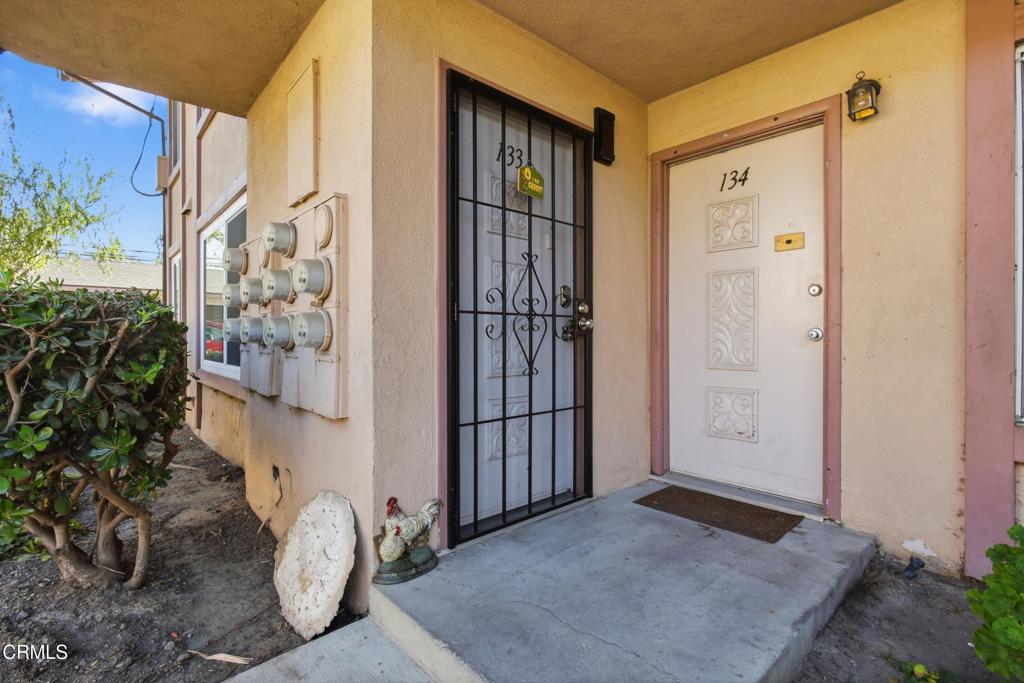 1920 North H Street, Unit 133 Oxnard, CA 93036 - Photo 2 of 14 a view of small space