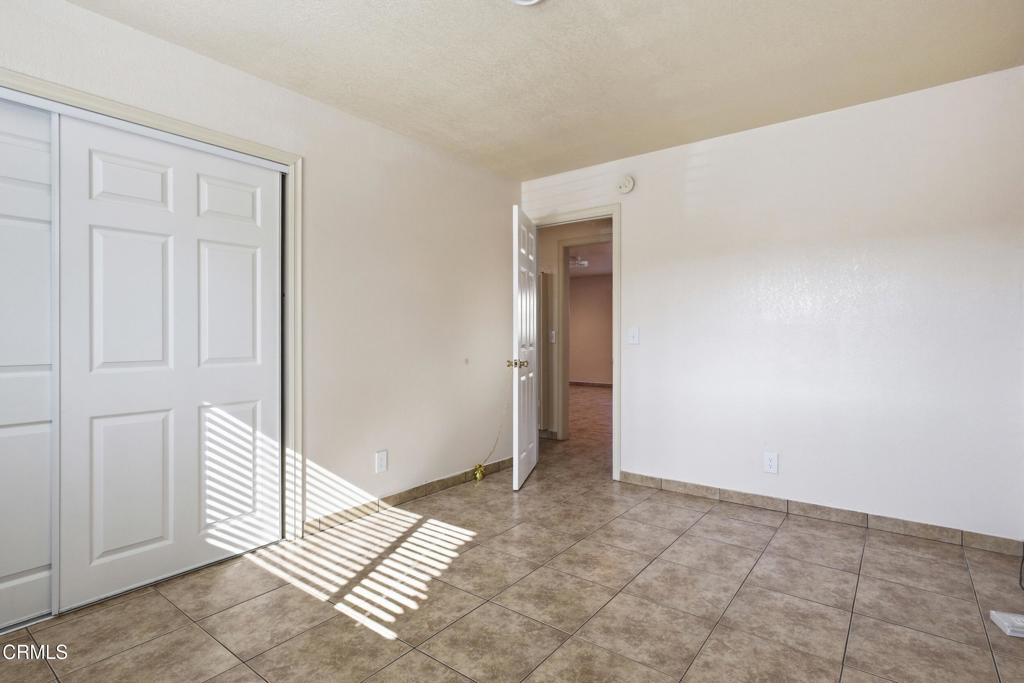 1920 North H Street, Unit 133 Oxnard, CA 93036 - Photo 10 of 14 a view of an empty room