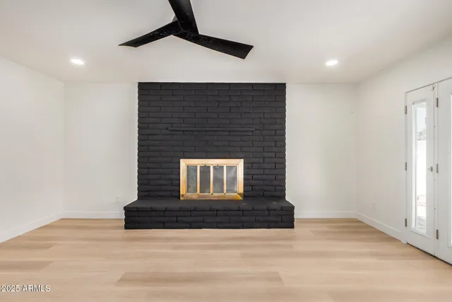 a view of an entryway