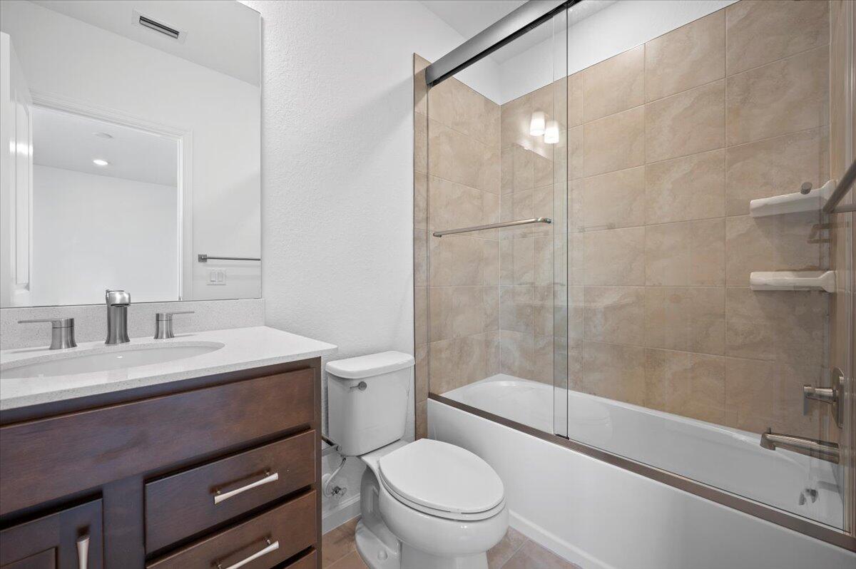 9915 Southwest Meridian Way Stuart, FL 34997 - Photo 29 of 35 3rd Full Bathroom