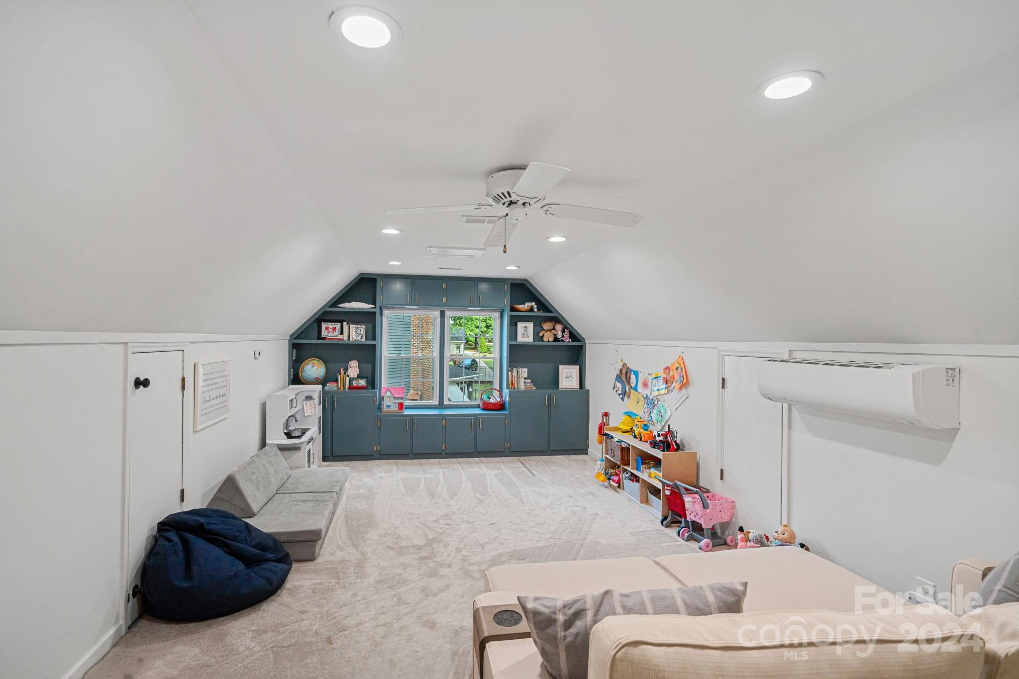 3000 Heathgate Road Charlotte, NC 28226 - Photo 30 of 48 a living room with furniture and a window
