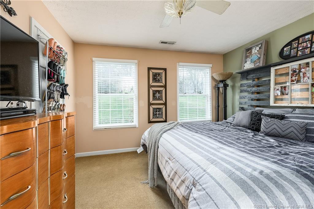 7316 Pekin Road Greenville, IN 47124 - Photo 15 of 36 Gallery Image 15