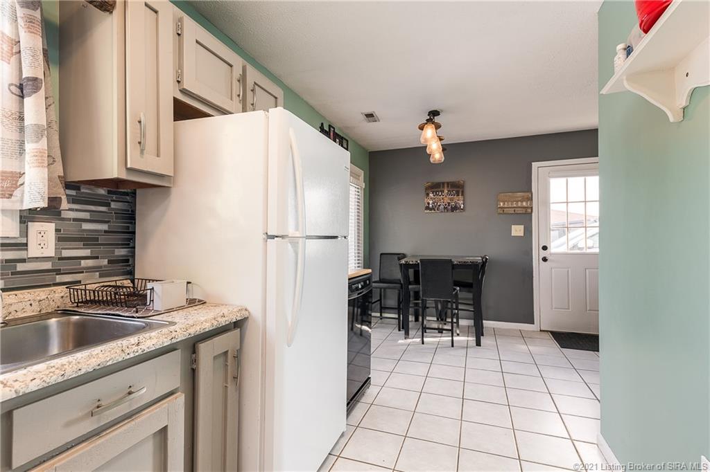7316 Pekin Road Greenville, IN 47124 - Photo 10 of 36 Gallery Image 10