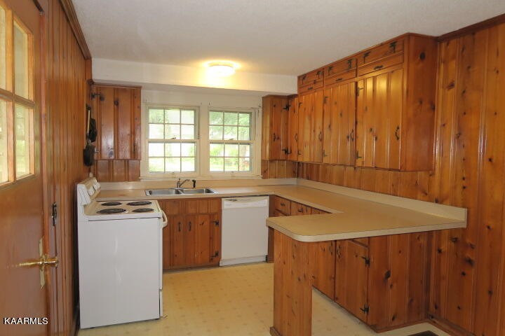 4349 Reed Road Louisville, TN 37777 - Photo 15 of 22 Gallery Image 15