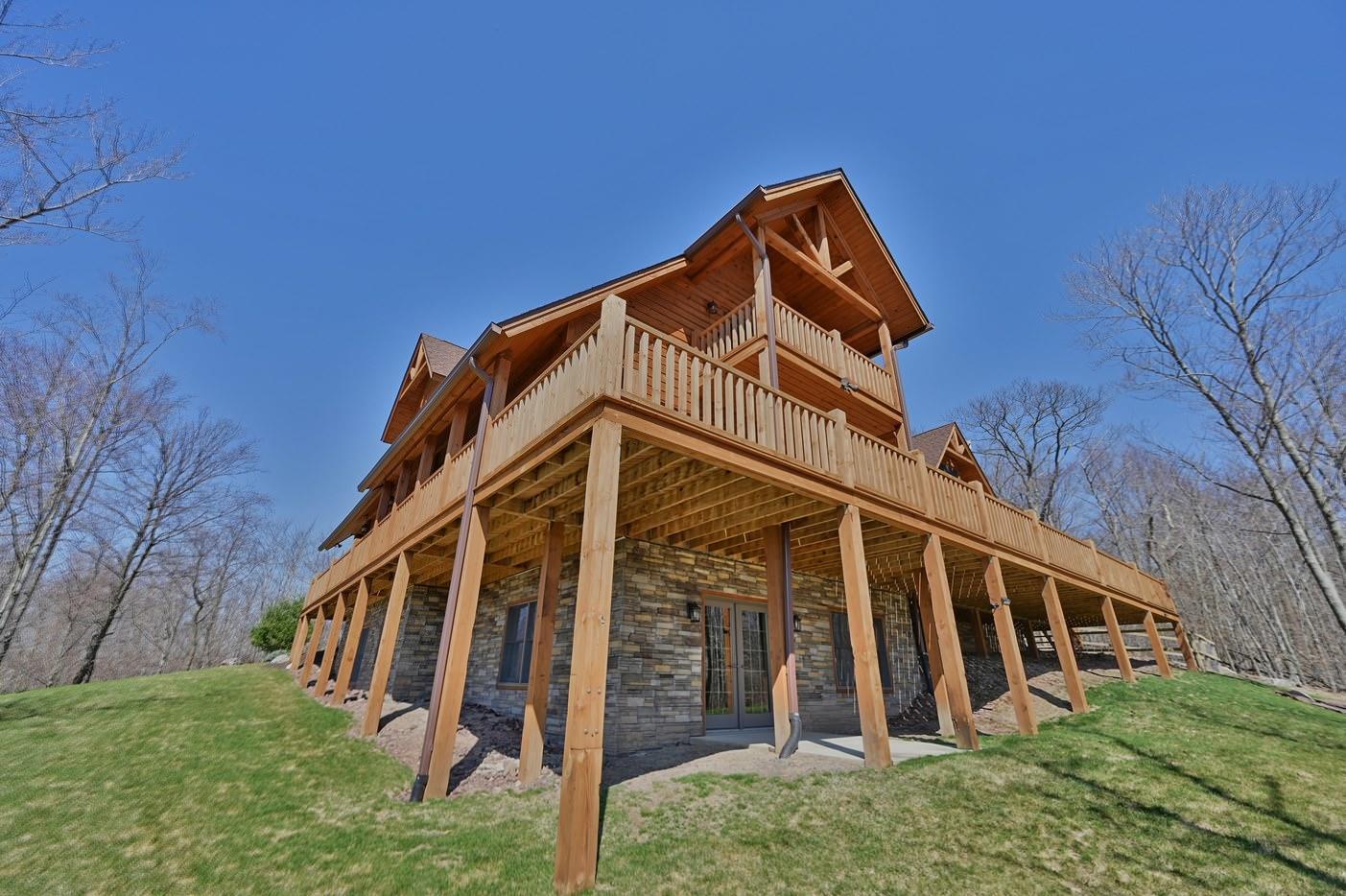 400 Summit Woods Road Moscow, PA 18444 - Photo 7 of 72