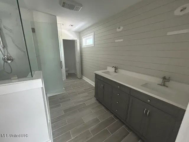 $314,900 | 122 Lakeside Drive, Waveland, MS 39576