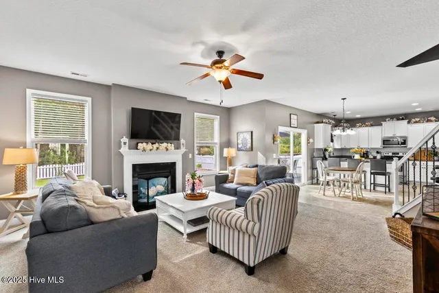 $435,000 | 313 Bear Run, Maple Hill, NC 28454