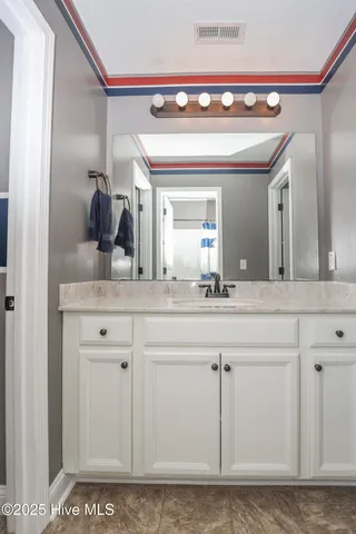 $435,000 | 313 Bear Run, Maple Hill, NC 28454