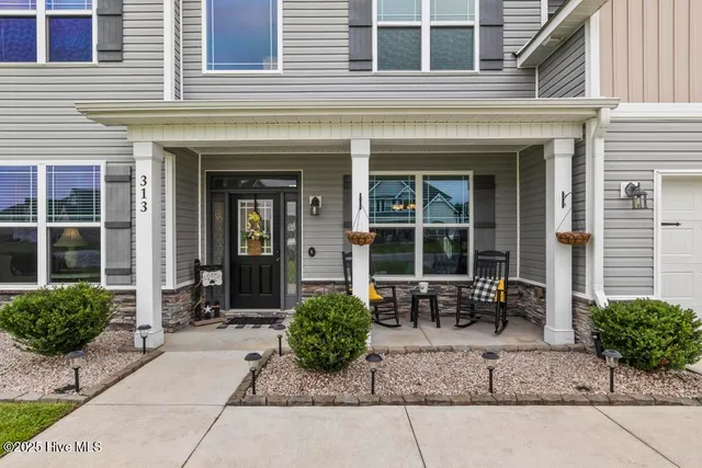 $435,000 | 313 Bear Run, Maple Hill, NC 28454