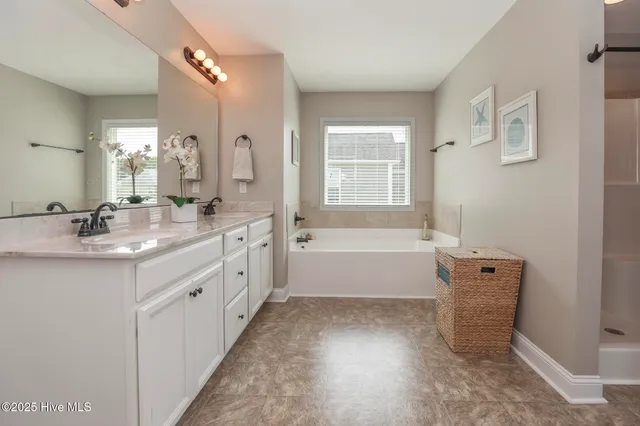 $435,000 | 313 Bear Run, Maple Hill, NC 28454