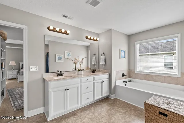 $435,000 | 313 Bear Run, Maple Hill, NC 28454