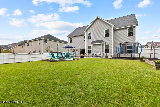 $435,000 | 313 Bear Run, Maple Hill, NC 28454